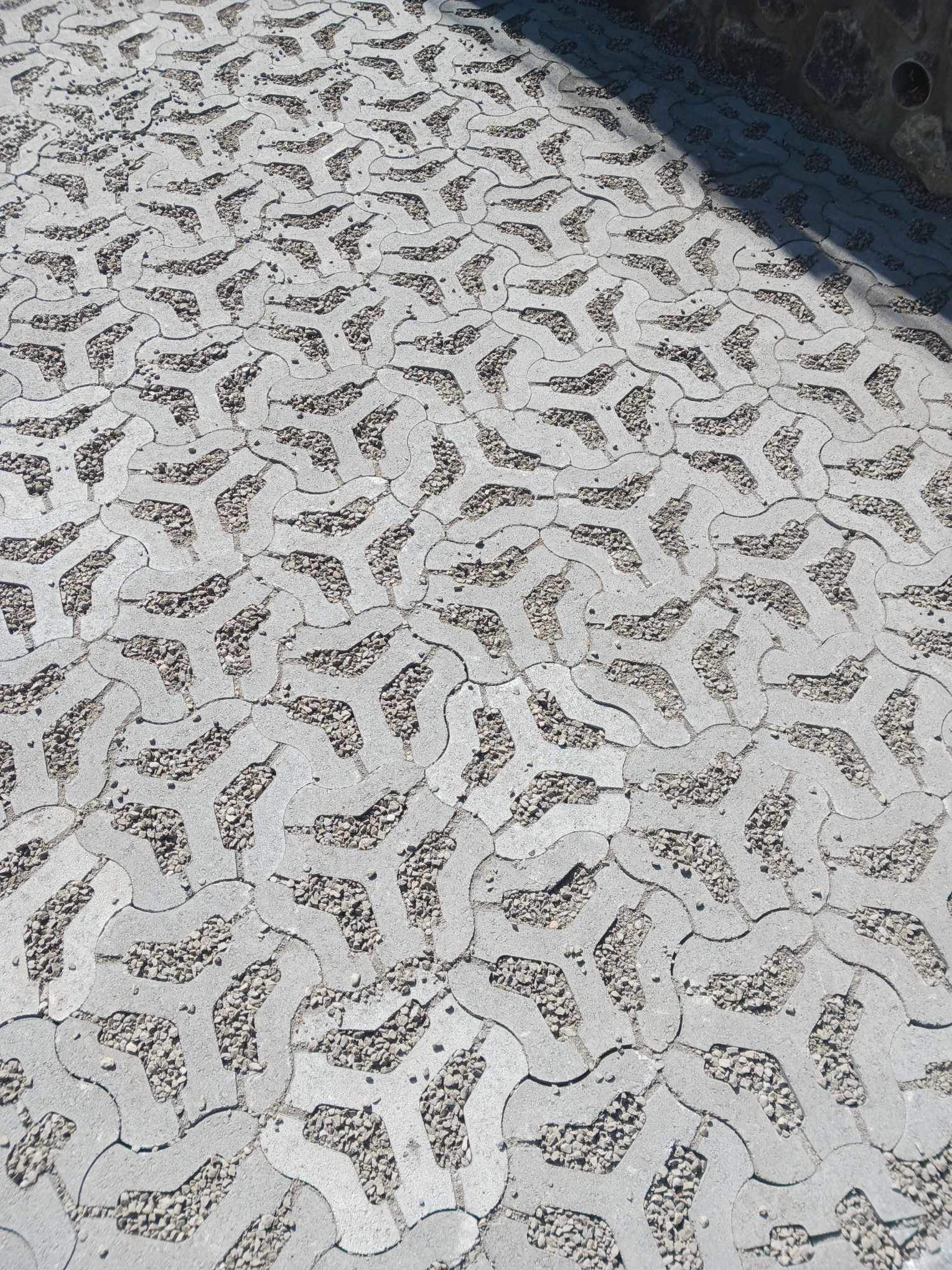 Pose de dalle drainante - Image 2